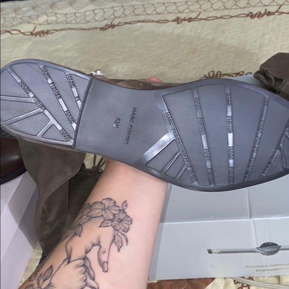 Knee high boots. - Picture 3 of 3